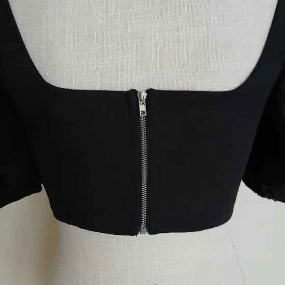 Missguided Black Cropped Puff Sleeve Top - Picture 3 of 5